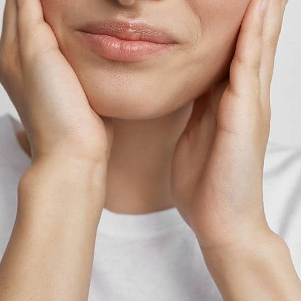 model holding jaw